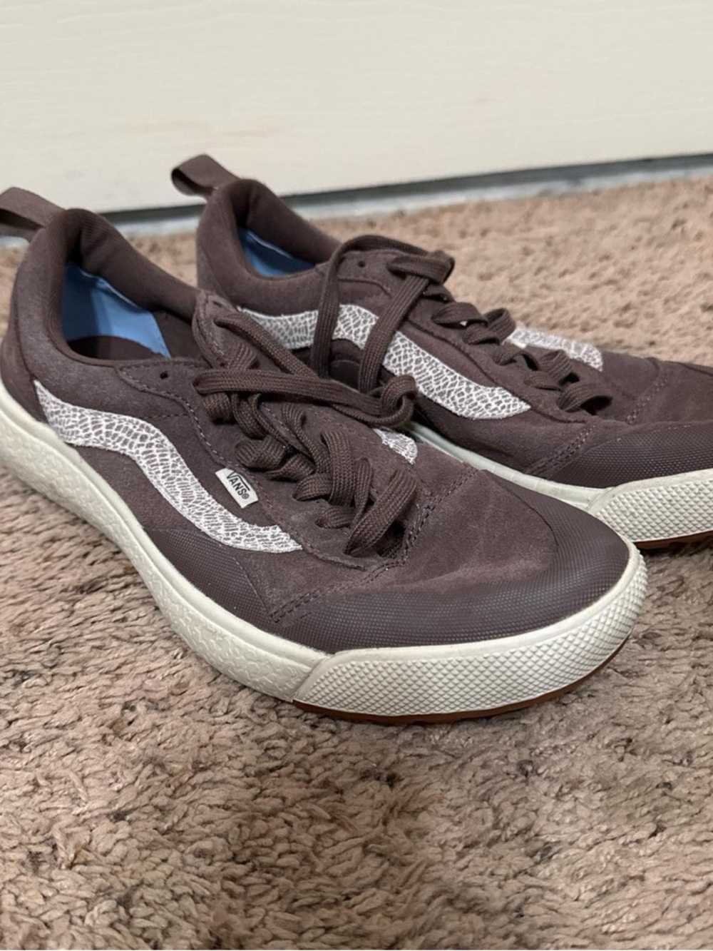 Vans Brown Low-Top Sneakers with White Side Stripe